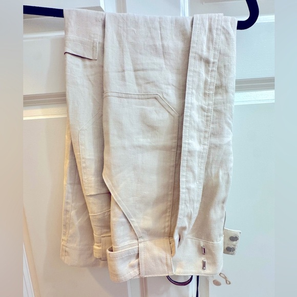 GRLFRND NWT SIZE M The
Linen Cargo Pant - Cream Wide-Leg Pants - Picture 4 of 6